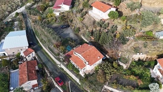ızmir Seferihisar Tepecik Mahallesi’nde Deniz Manzaralı 2+1 Müstakil Villa