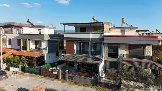 Her Odasında Ebeveyn Banyosu Bulunan Geniş Bahçeli 3+1 Müstakil Villa