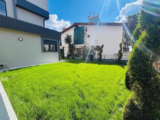 İzmir Seferihisar Ürkmez’de Denize 50m Ultra Lüks Akıllı Ev Sistemli 3+1 Yazlık