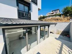 Seferihisar Tepecik Mah. Satılık 3+1 Yazlık - 144 m²