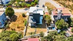 Seferihisar Doğanbey Atatürk Mah. Satılık 2+1 Yazlık - 135 m²