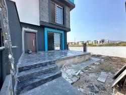 Seferihisar Cumhuriyet'de Geniş Bahçeli Sıfır Satılık 2+1 Villa