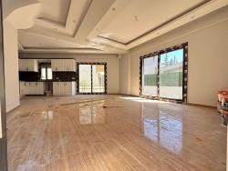 Menderes Özdere Merkezi Konumdabahçeli Ayrı Mutfaklı 3+1 Satılık Villa