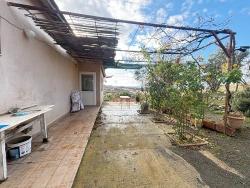 Seferihisar Tepecik Mah. Satılık 2+1 Müstakil Ev - 896 m²