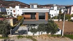  Izmir Seferihiasar Payamlı Mahallesi’nde  3+1 Ebeveyn Banyolu Müstakil Dubleks Villa