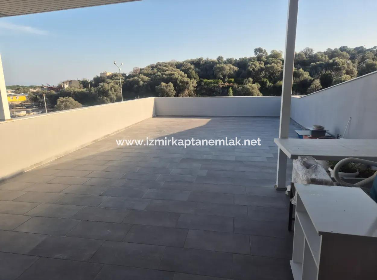 İzmir Seferihisar Mersinalanı Mah.de 2+1 Denize Yakın Geniş Dubleks Daire