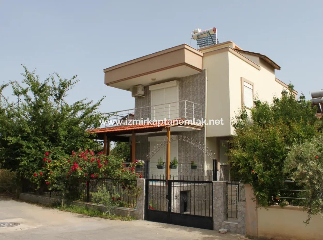 İzmir Seferihisar Bengiler Mah.de 4+1 Denize 50 Mt Satılık Yazlık