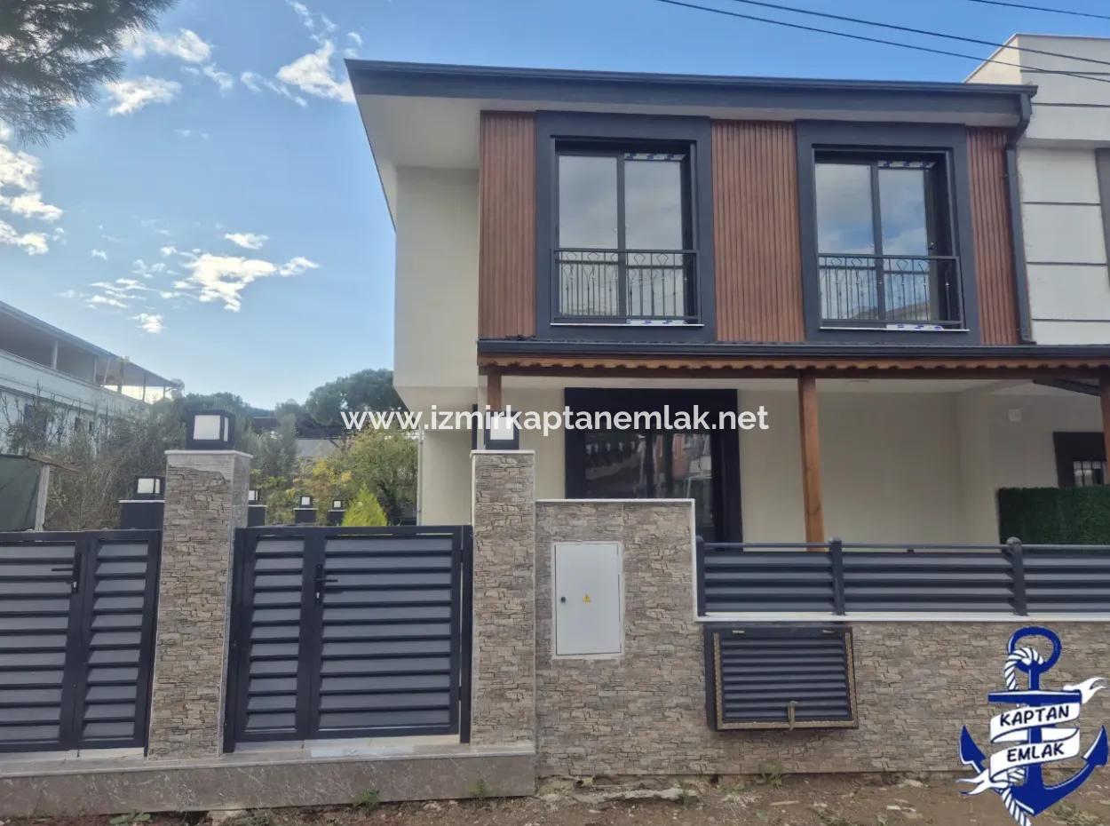 İzmir Seferihisar Payamlı Mah.de 3+1 Denize Yakın Satılık Yazlık