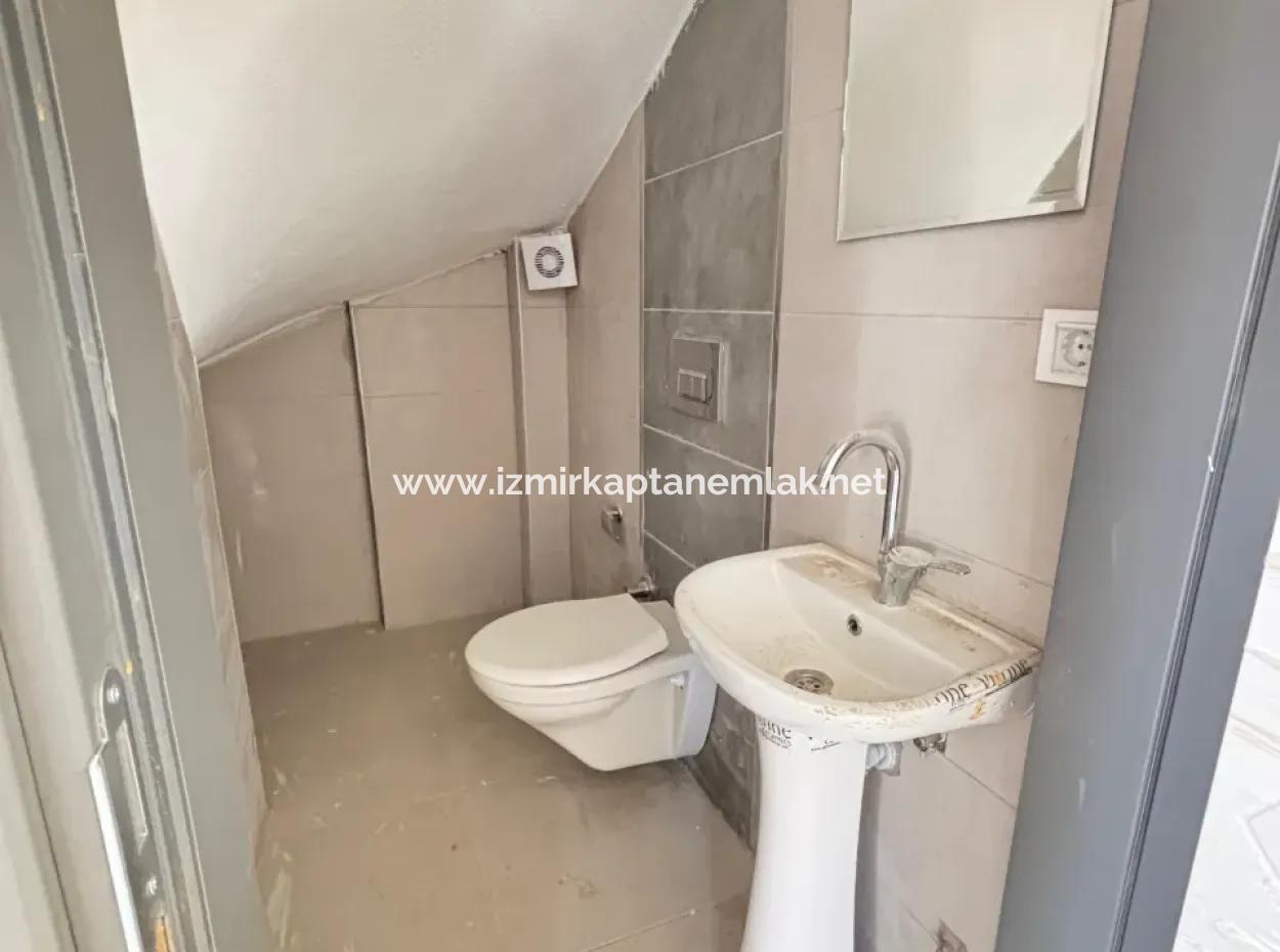 Doğanbey De Geniş Yapılı Bahçeli 3+1 Satılık Villa