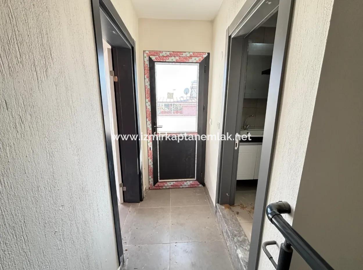 Doğanbey De Geniş Yapılı Bahçeli 3+1 Satılık Villa