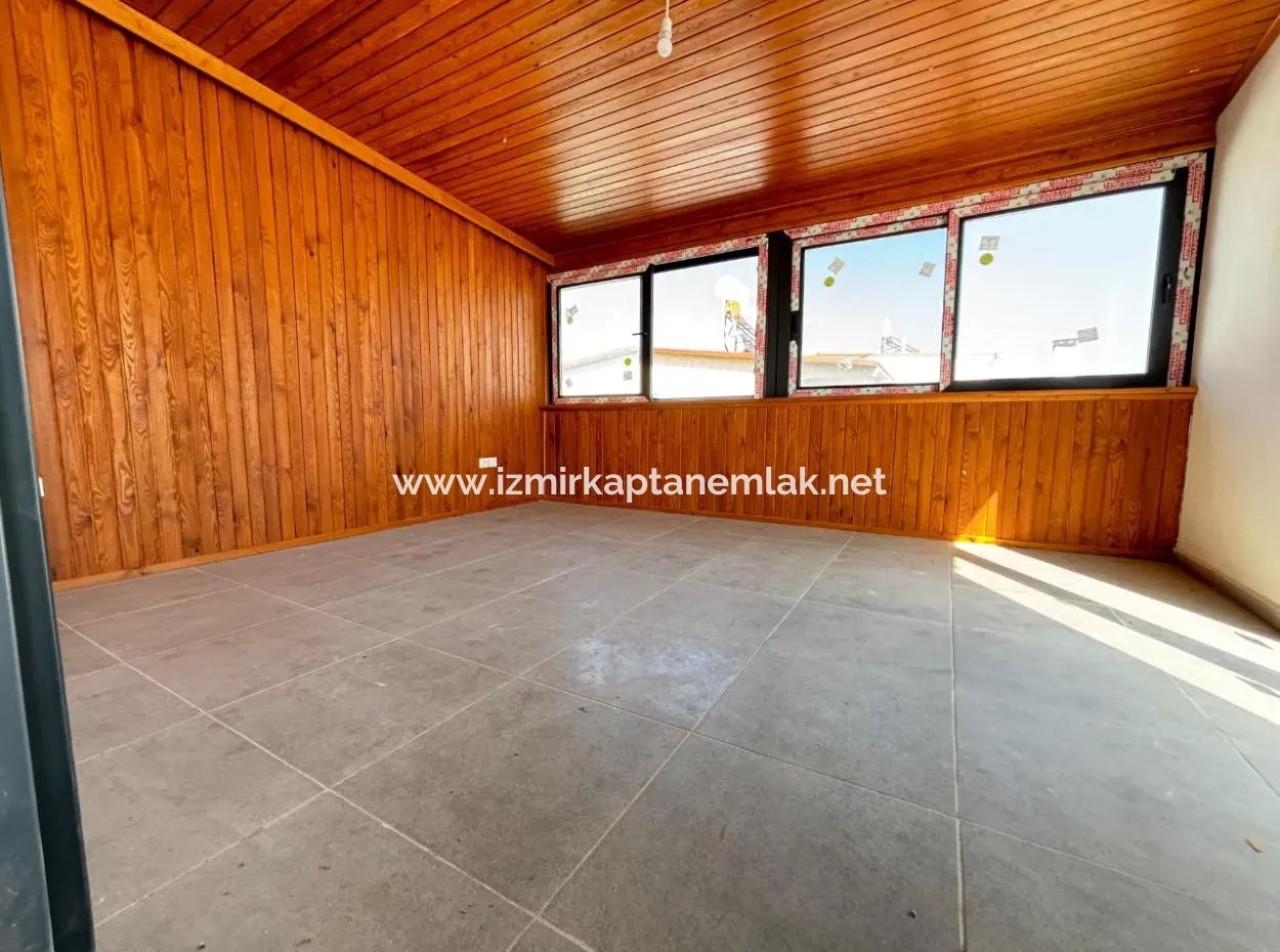 Doğanbey De Geniş Yapılı Bahçeli 3+1 Satılık Villa