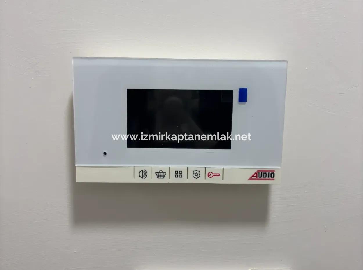 İzmir Seferihisar Camikebir’de 1+1 Güzel Konumda Daire