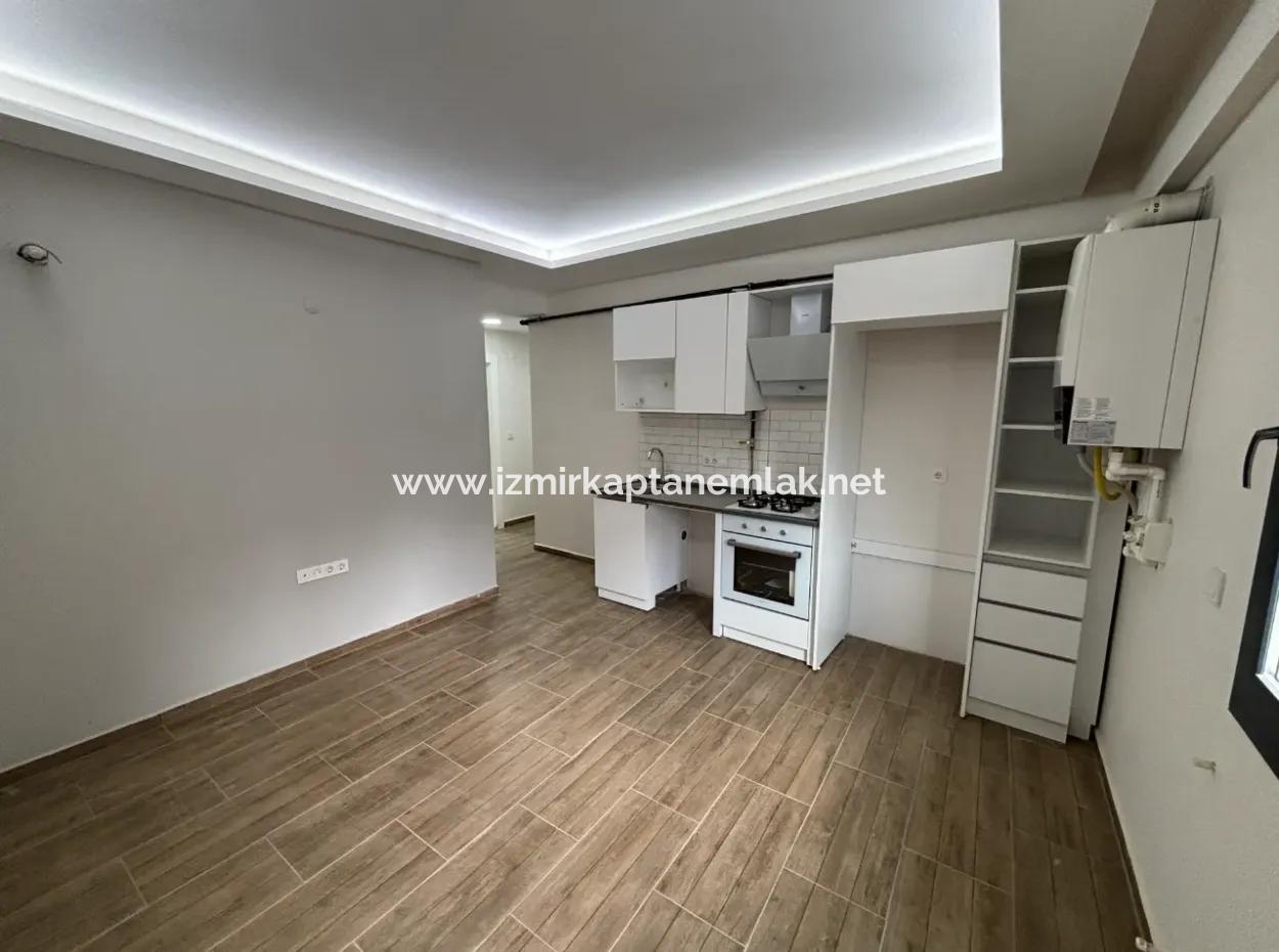 İzmir Seferihisar Camikebir’de 1+1 Güzel Konumda Daire