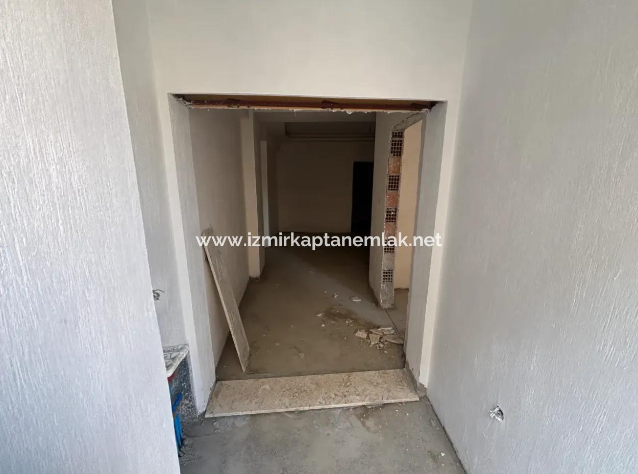 İzmir Seferihisar Hıdırlık’da Güzel Konumda 1+1 Ara Kat Daire