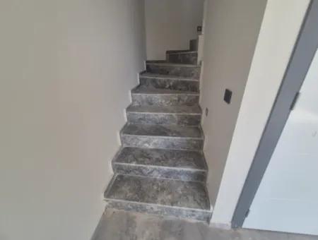 Doğanbey Atatürk Mah Deniz Manzaralı Bahçeli Satılık 3+1 Villa