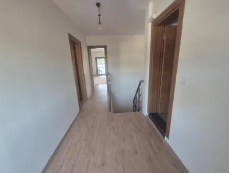 İzmir Seferihisar Mersinalanı Mah.de 2+1 Denize Yakın Geniş Dubleks Daire