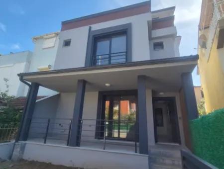 İzmir Seferihisar Payamlı Mah De Satılık 3+1 Denize Yakın Satılık Yazlık