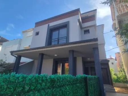 İzmir Seferihisar Payamlı Mah De Satılık 3+1 Denize Yakın Satılık Yazlık