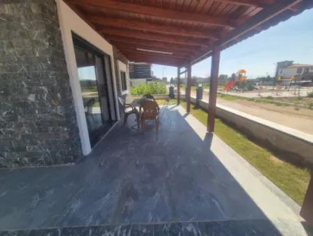 İzmir Seferihisar Cumhuriyet Mah.havuzlu Site İçinde 3+1 Satılık Yazlık