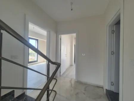 İzmir Seferihisar Cumhuriyet Mah.havuzlu Site İçinde 3+1 Satılık Yazlık