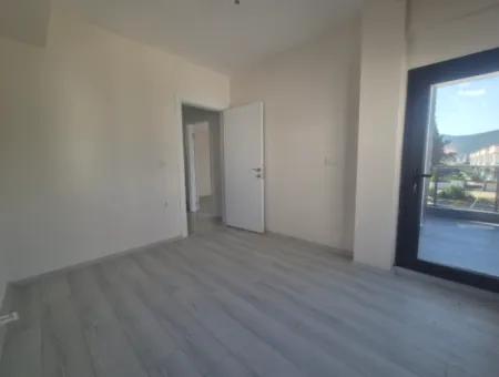 İzmir Seferihisar Cumhuriyet Mah.havuzlu Site İçinde 3+1 Satılık Yazlık