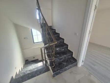 İzmir Seferihisar Cumhuriyet Mah.havuzlu Site İçinde 3+1 Satılık Yazlık