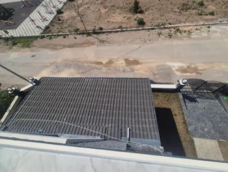 İzmir Seferihisar Cumhuriyet Mah.havuzlu Site İçinde 3+1 Satılık Yazlık