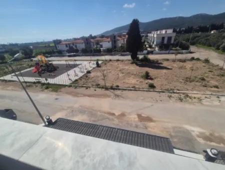 İzmir Seferihisar Cumhuriyet Mah.havuzlu Site İçinde 3+1 Satılık Yazlık