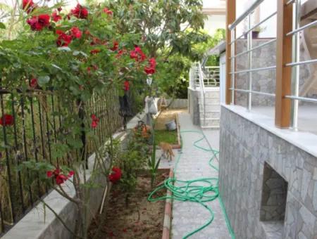 İzmir Seferihisar Bengiler Mah.de 4+1 Denize 50 Mt Satılık Yazlık