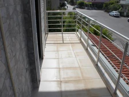 İzmir Seferihisar Bengiler Mah.de 4+1 Denize 50 Mt Satılık Yazlık