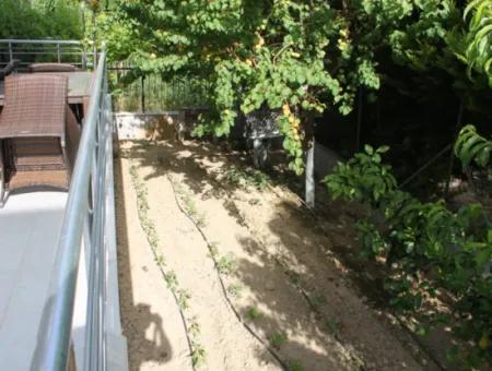 İzmir Seferihisar Bengiler Mah.de 4+1 Denize 50 Mt Satılık Yazlık
