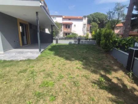 İzmir Seferihisar Mersinalanı  Mah.de 3+1 Denize 100 Mt Bahçeli Villa