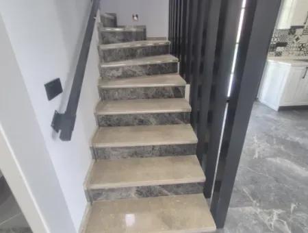 İzmir Seferihisar Mersinalanı  Mah.de 3+1 Denize 100 Mt Bahçeli Villa