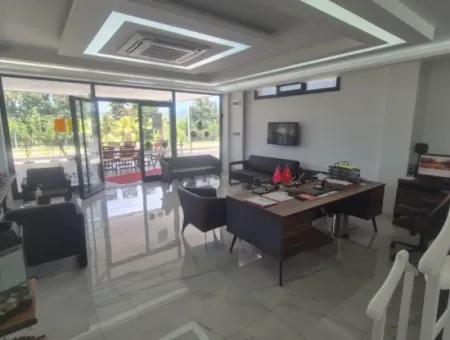 İzmir Seferihisar Kuşadası Yolu Üzeri Deniz Tarafı Dükkan +2+1 Daire Satılık