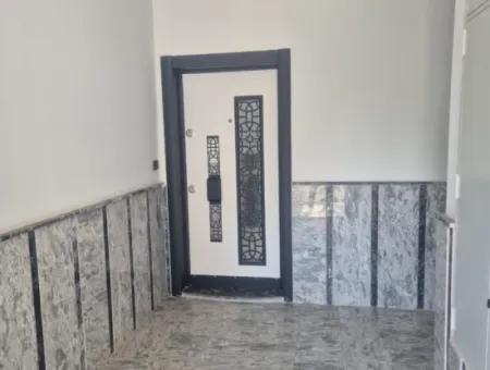 İzmir Seferihisar Kuşadası Yolu Üzeri Deniz Tarafı Dükkan +2+1 Daire Satılık