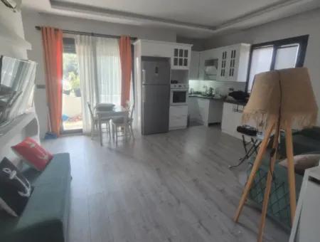 İzmir Seferihisar Kuşadası Yolu Üzeri Deniz Tarafı Dükkan +2+1 Daire Satılık