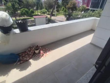İzmir Seferihisar Kuşadası Yolu Üzeri Deniz Tarafı Dükkan +2+1 Daire Satılık