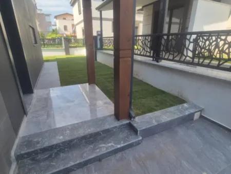İzmir Seferihisar Payamlı Mah.de 3+1 Denize 400 Mt Ultra Lüks Satılık Yazlık