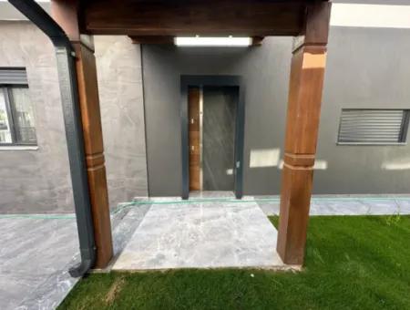 İzmir Seferihisar Payamlı Mah.de 3+1 Denize 400 Mt Ultra Lüks Satılık Yazlık