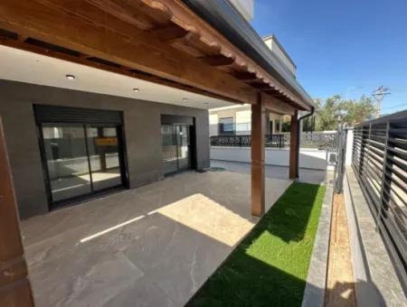 İzmir Seferihisar Payamlı Mah.de 3+1 Denize 400 Mt Ultra Lüks Satılık Yazlık