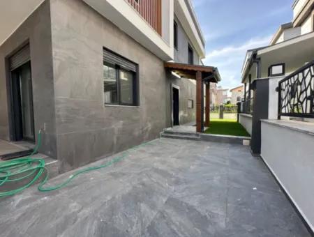 İzmir Seferihisar Payamlı Mah.de 3+1 Denize 400 Mt Ultra Lüks Satılık Yazlık