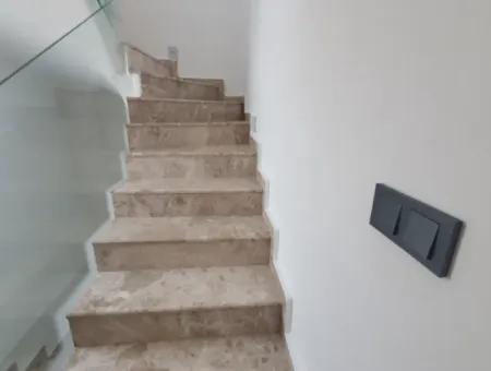İzmir,Seferihisar,Payamlı’da 3+1 Havuzlu Site İçerisinde  Satılık Trıbleks Yazlık