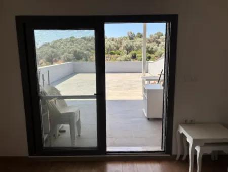 İzmir Seferihisar Mersinalanı Mah.de 2+1 Denize Yakın Geniş Dubleks Daire