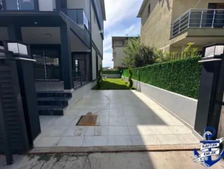 İzmir Seferihisar Payamlı Mah Denize 500 Mt 3+1 Trıbleks Yazlık