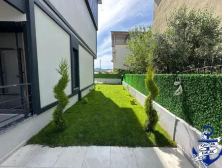 İzmir Seferihisar Payamlı Mah Denize 500 Mt 3+1 Trıbleks Yazlık