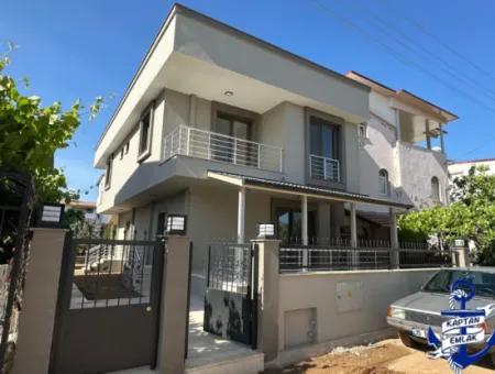 İzmir Seferihisar Payamlı Mah De Denize 500 Mt Satılık 2+1 Yazlık