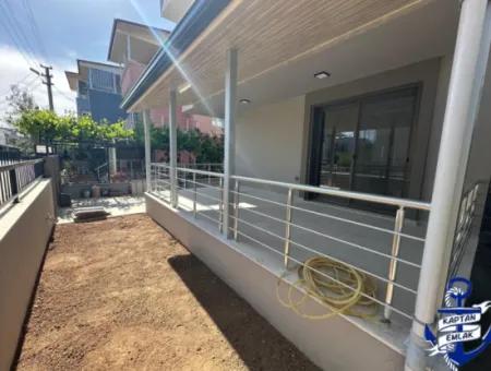 İzmir Seferihisar Payamlı Mah De Denize 500 Mt Satılık 2+1 Yazlık