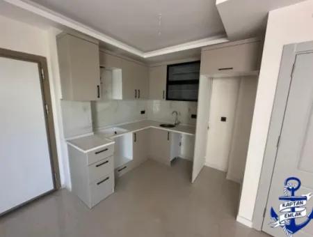 İzmir Seferihisar Payamlı Mah De Denize 500 Mt Satılık 2+1 Yazlık