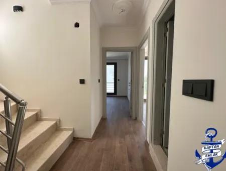 İzmir Seferihisar Payamlı Mah De Denize 500 Mt Satılık 2+1 Yazlık