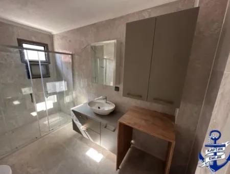 İzmir Seferihisar Payamlı Mah De Denize 500 Mt Satılık 2+1 Yazlık